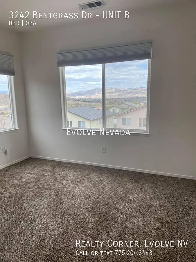 3242 Bentgrass Dr — Photo 4