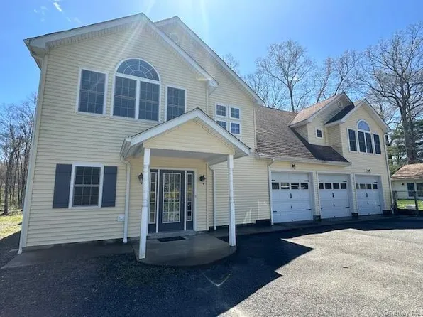 1055 Bruynswick Rd, Gardiner, NY 12525