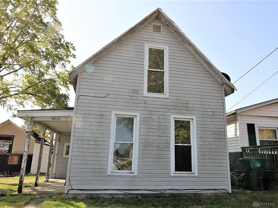 1st image of 713 W Division St