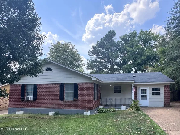 8355 Greenbrook Pkwy, Southaven, MS 38671