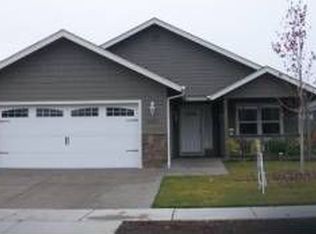 2669 Raydean Dr, Grants Pass, OR 97527