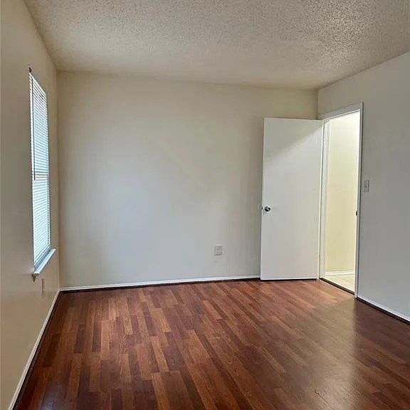 1409 Northface Ct — Photo 23