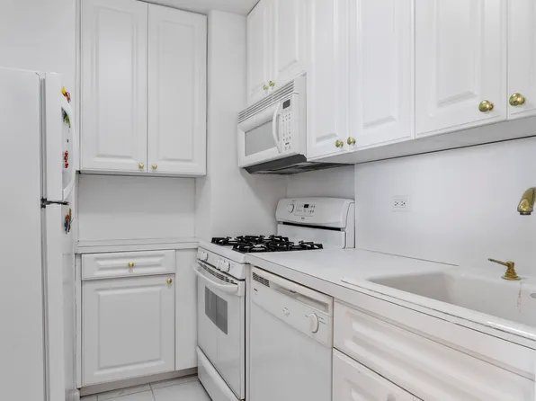 133 Beach 120th Street image 8 of 14