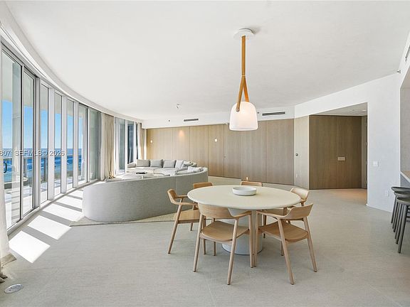 5th image of 5959 Collins Ave APT 907