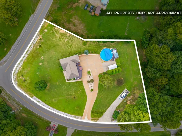 344 Deepwood Trl, Clarksville, TN 37042