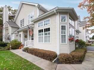 148 Kettles Ln, Medford, NY 11763