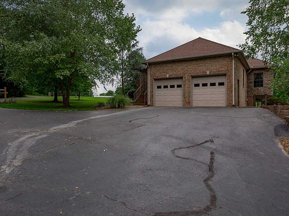 5th image of 1212 Calvary Church Rd