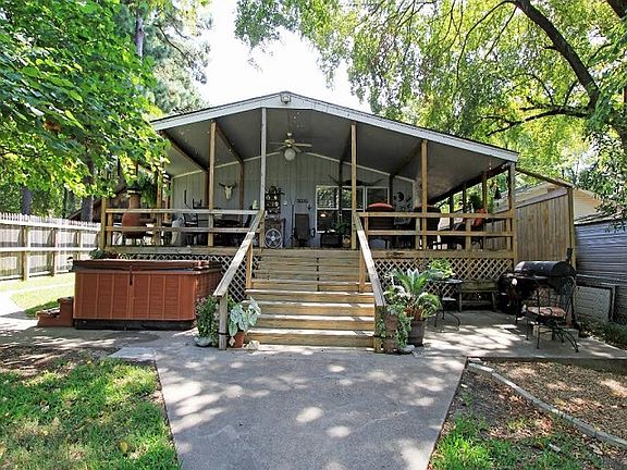 2nd image of 192 Thunderbird Dr