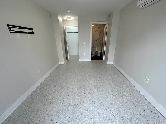 Rented by Marquis Real Estate Services | media 8