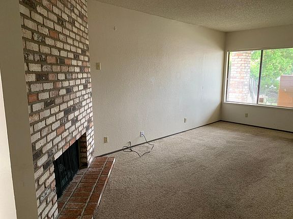 3rd image of 9614 Bradhugh Ct