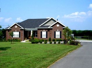 8821 Carlton Rd, Christiana, TN 37037