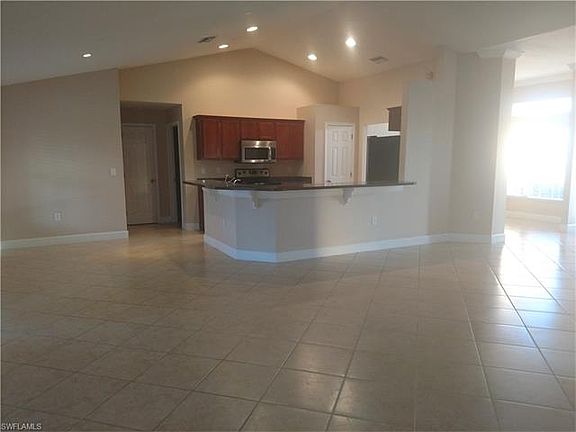 5th image of 2921 NW 13th St