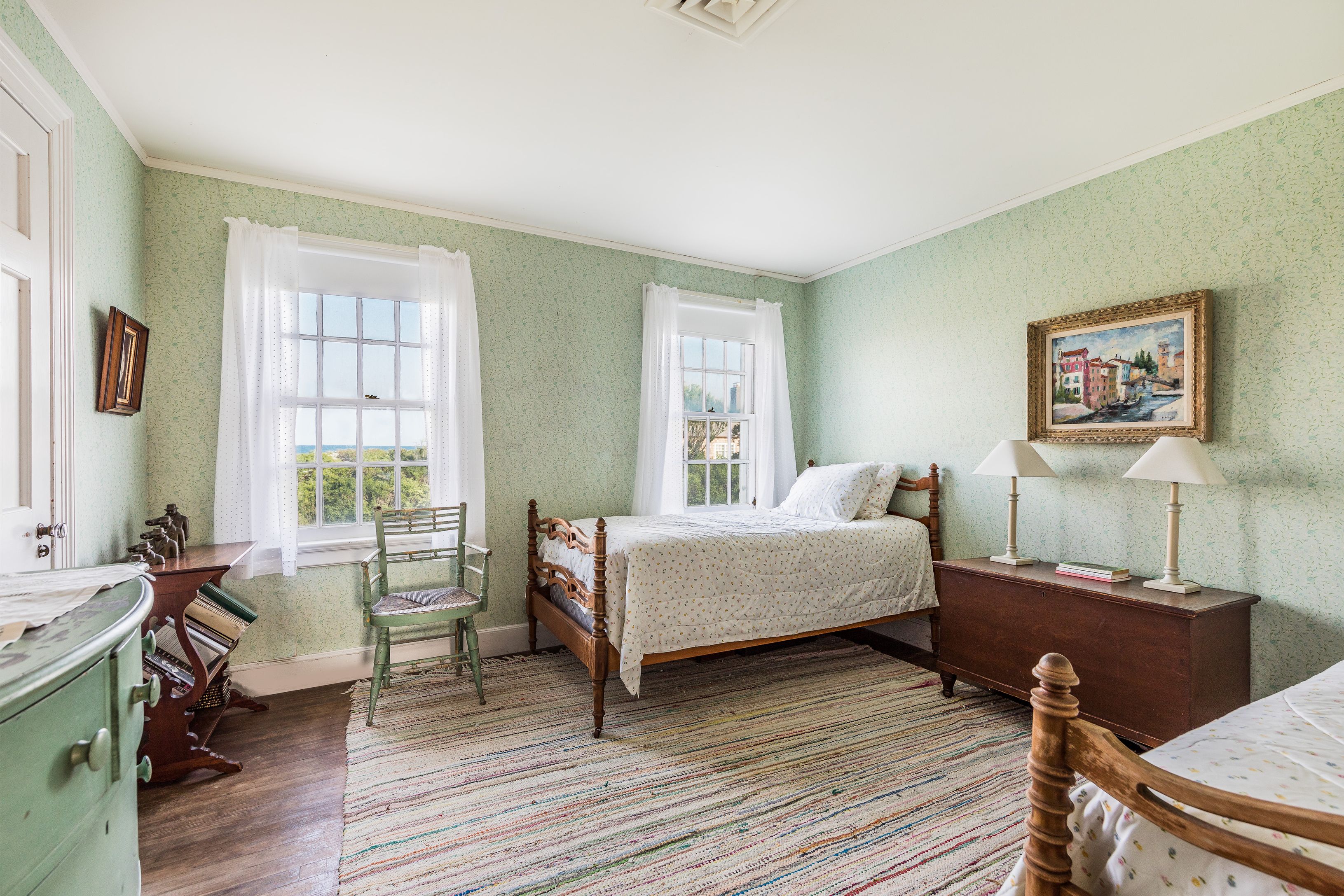 15 West End Rd, East Hampton, NY 11937 Out East