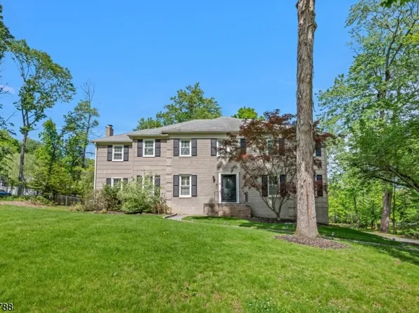 9 Wooded Hill Ln, Randolph Twp., NJ 07869