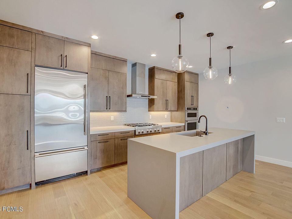 1st image of 873 E Klaim Dr #26