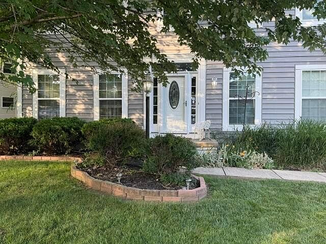 2nd image of 844 Ellis St