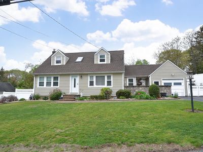 10 Metzner Road, Ronkonkoma, NY, 11779