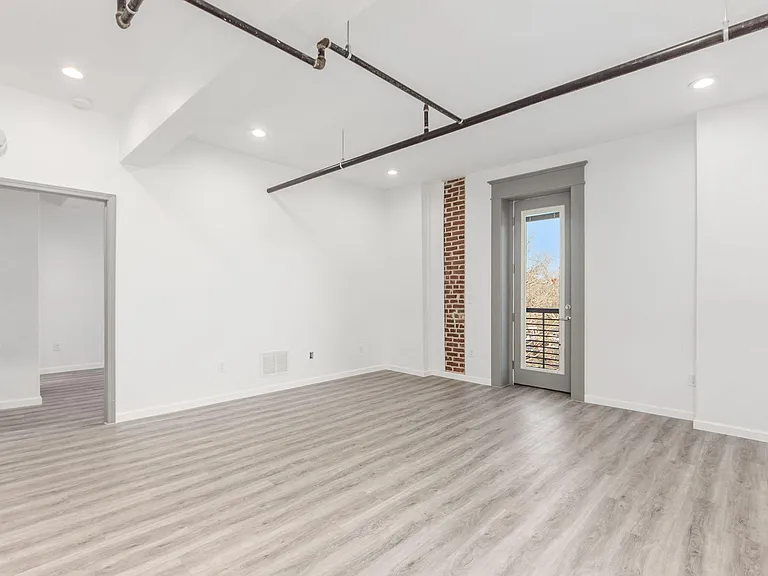 218 E Main St #3-F — Photo 6