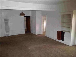 4th image of 2061 S San Antonio Ave