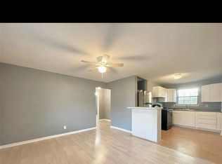 2125 Chew St, Houston, TX 77020