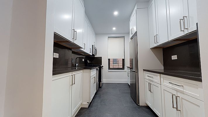 1st image of 10 W 65th St #2JK