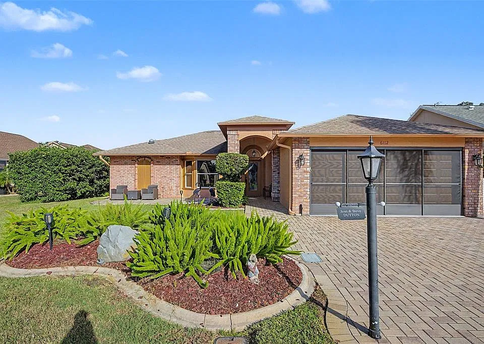 6112 Country Ridge Ln