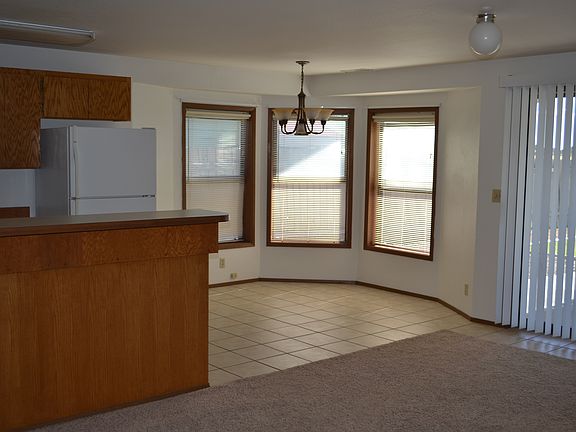 2nd image of 416 White Dr