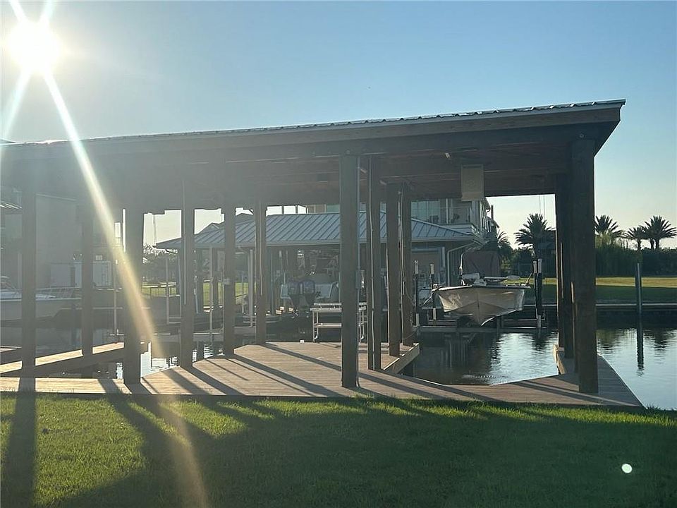 2nd image of 2544 Fort Beauregard Blvd