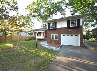 442 Prospect St, Chicopee, MA 01020