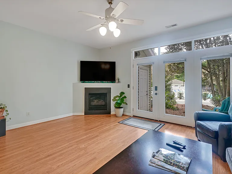 5813 Wrightsville Ave #106 — Photo 8