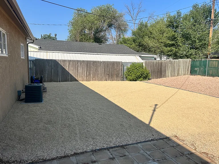 88 Rose Dr — Photo 36