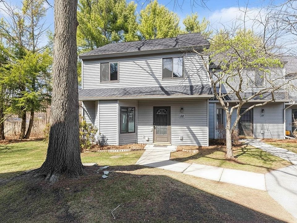 22 Chelsea Circle, South Burlington, VT 05403 | Zillow