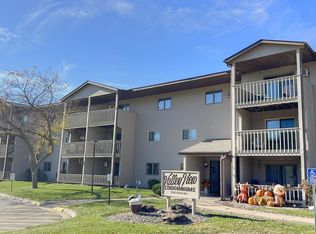 1828 Perlich Ave APT 2G, Red Wing, MN 55066