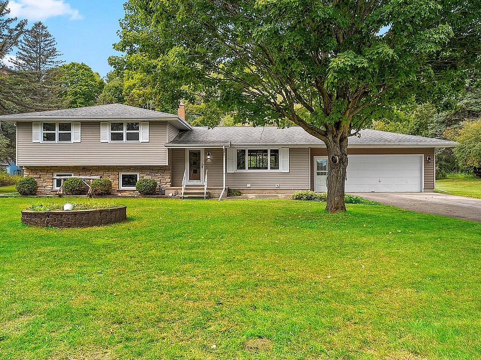 1st image of 5224 Woodland DRIVE