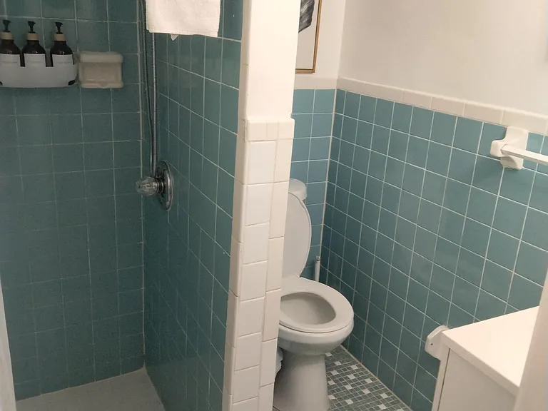 1150 NE County Line Rd — Photo 13
