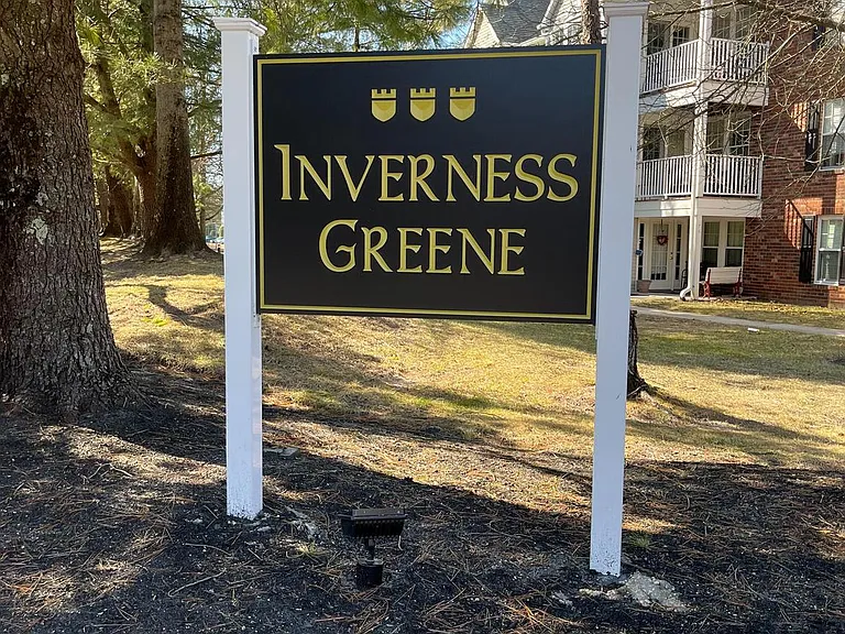 24 Inverness Cir — Photo 2