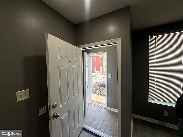 1108 N Bond St #1 — Photo 8