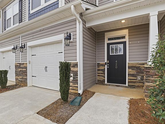 3rd image of 420 Yellow Fox Rd