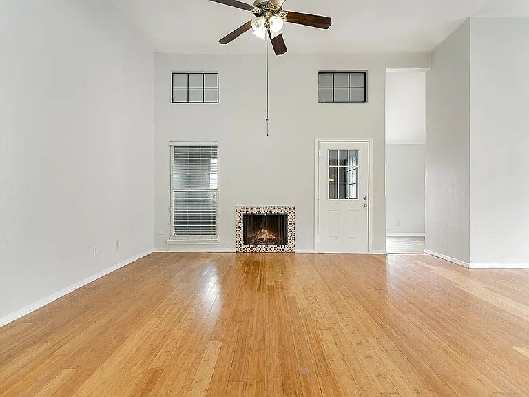 4617 Carmel Ln — Photo 8