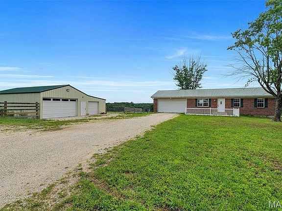 5th image of 3879 Tegeler Rd