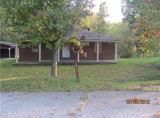 1015 Lake Westmoreland Rd, Westmoreland, TN 37186