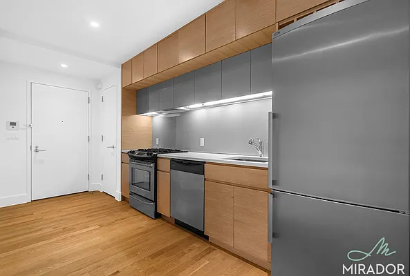 Rented by Mirador Real Estate | media 21