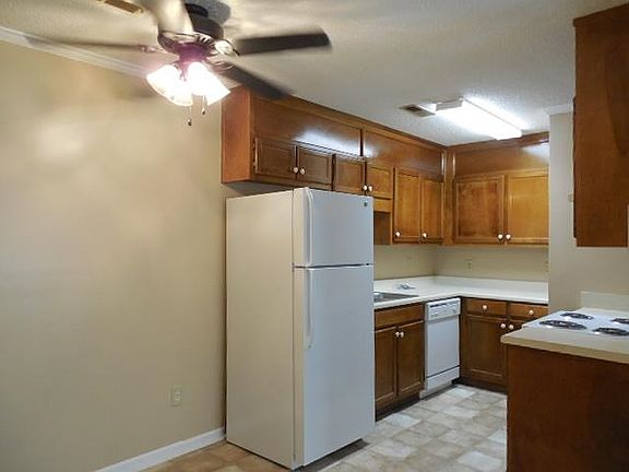 3rd image of 1203 Liberty Dr #1203