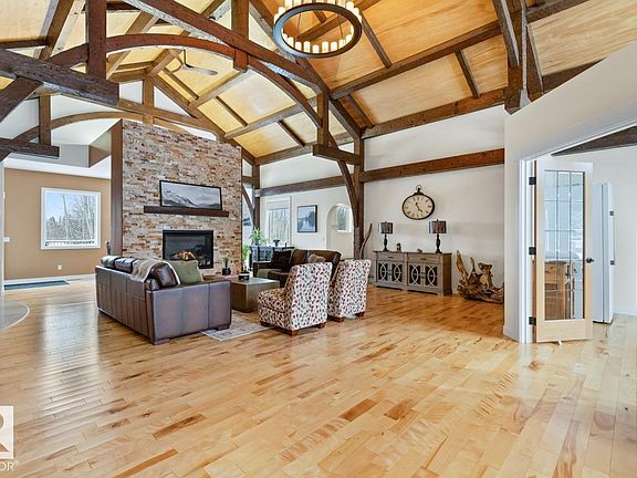 4th image of 53221 Range Rd #223-2