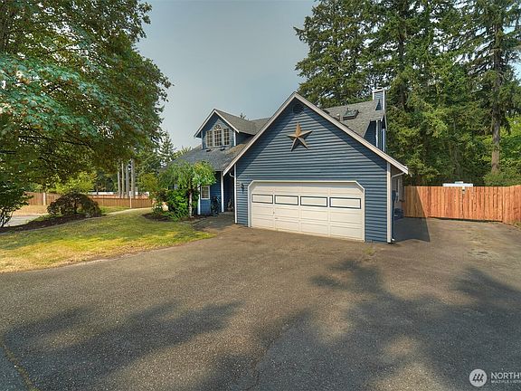 2nd image of 1596 NW Duesenberg Court