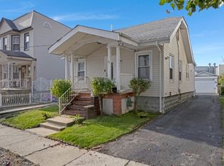 1480 Leslie St, Hillside, NJ 07205