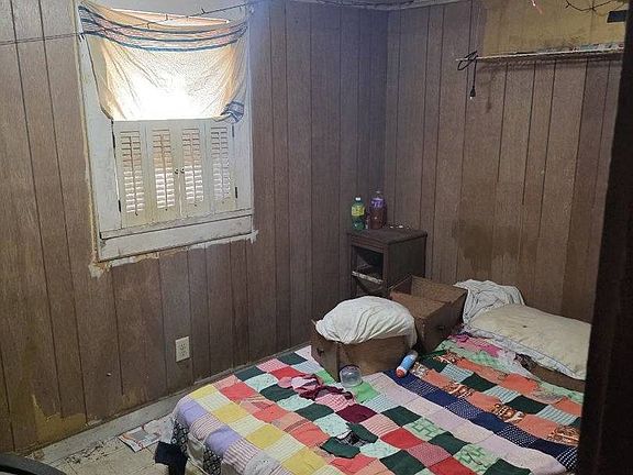 5th image of 709 N Garfield St