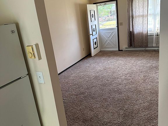3rd image of 363 Leisure Dr APT 4