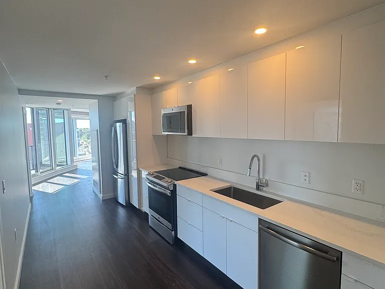 1595 Barrington St — Photo 21