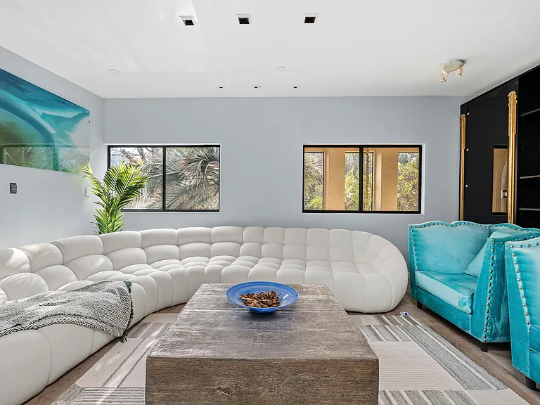 9213 Warbler Pl — Photo 46